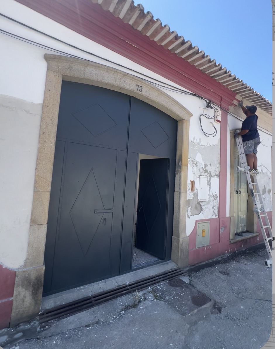 ESPECIALISTA: Manutenção e remodelação de casas; Construção de Estruturas interiores e exteriores, Aplicação de Piso Flutuante, Pintura, Limpeza Geral - Porto - Baumpflege