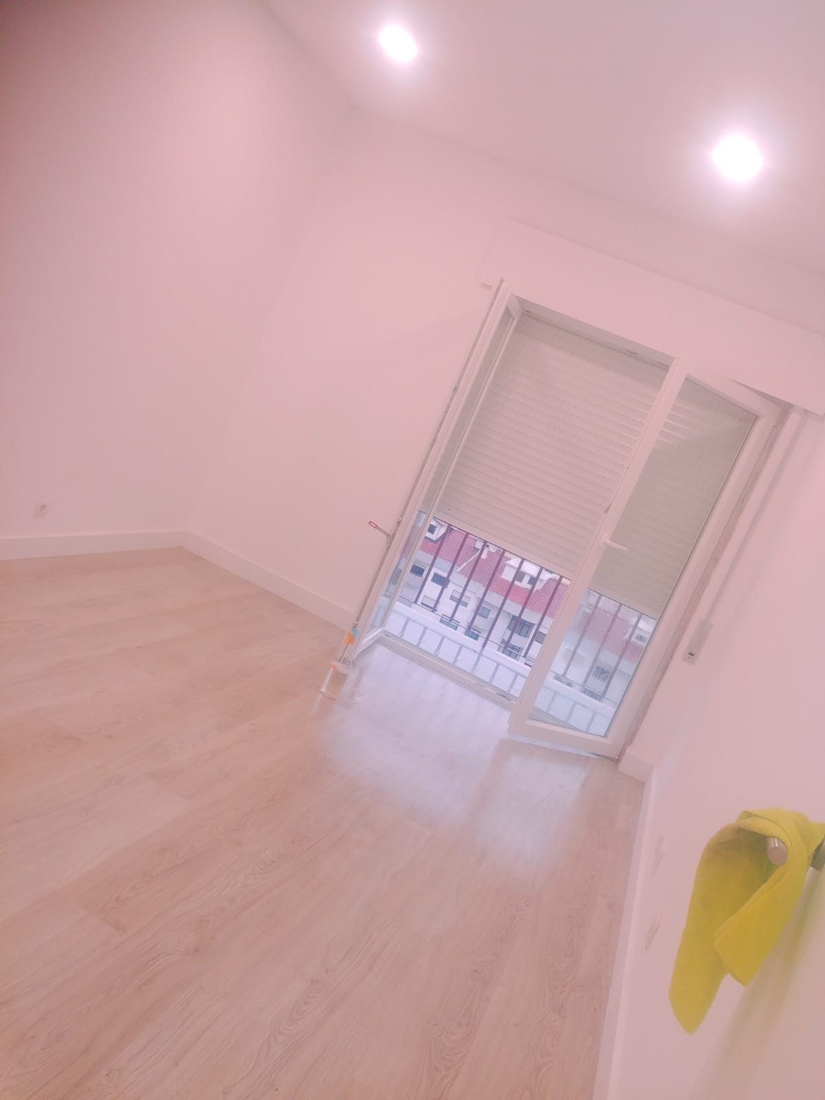 Sheyla Veras e Estan Veras - Vila de Rei - Home Care Support