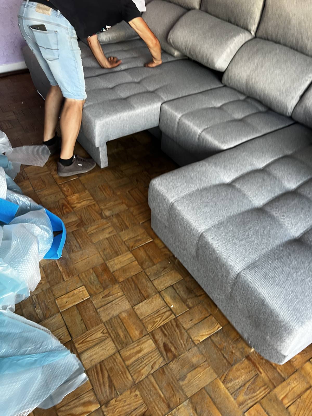 ESPECIALISTA: Manutenção e remodelação de casas; Construção de Estruturas interiores e exteriores, Aplicação de Piso Flutuante, Pintura, Limpeza Geral - Porto - Nettoyage de toiture