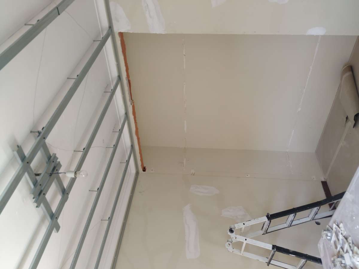 Alexandre Dias - Amarante - Stucco Application