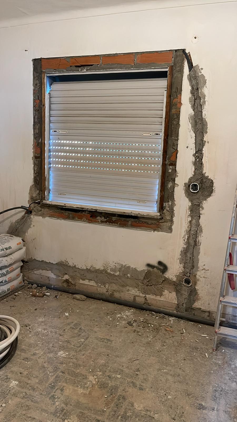 Phenomenal - Construção e Remodelação - Barreiro - Hot Tub and Spa Cleaning and Maintenance