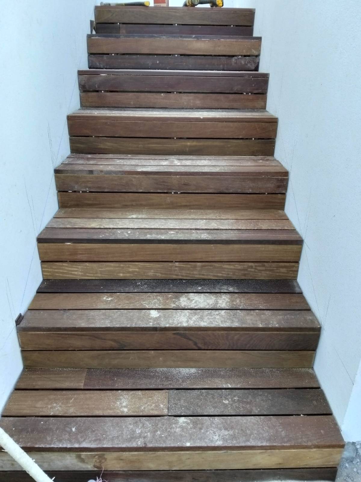 Victor carpinteiro - Loulé - Instalação de Pavimento em Pedra ou Ladrilho