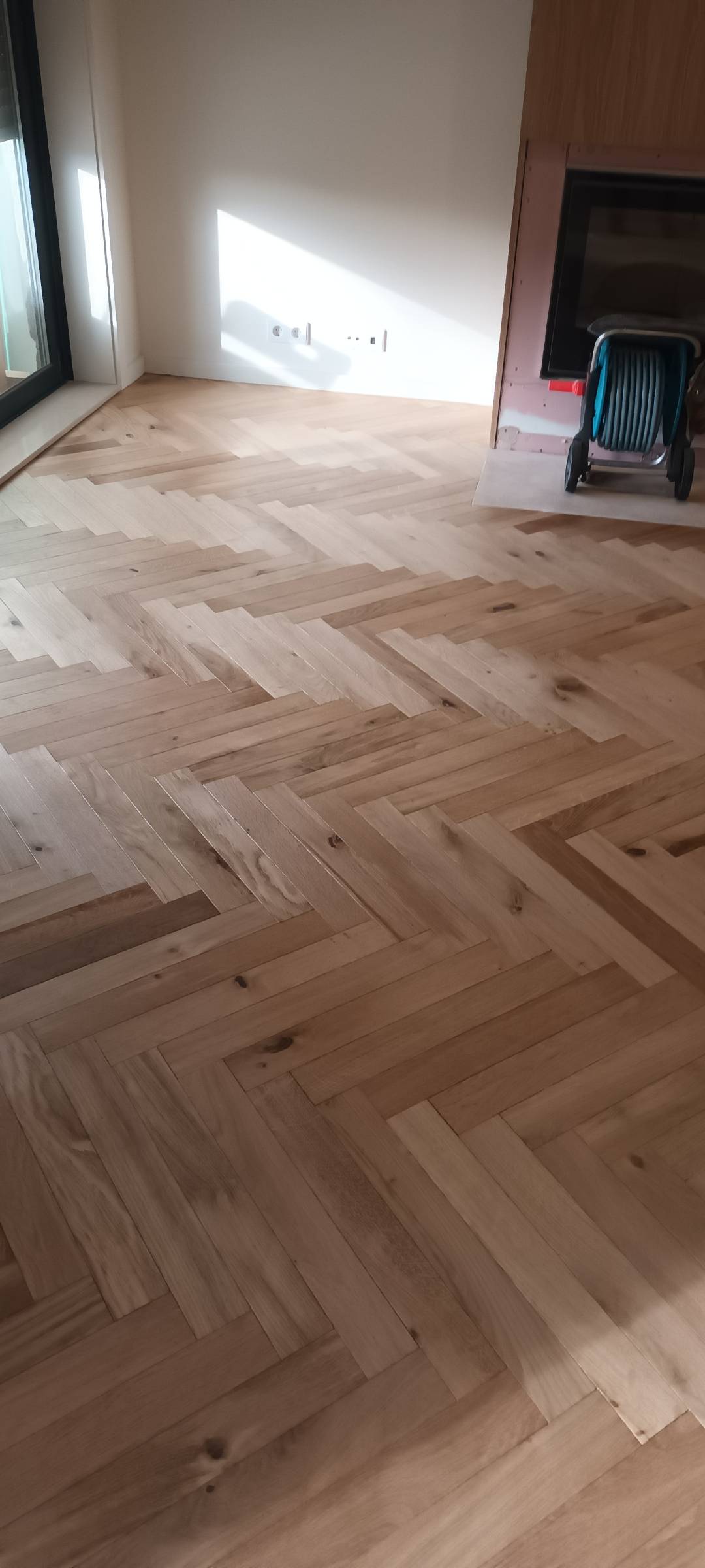 MPM. Moura Pavimentos De Madeira . Taqueiro - Santa Maria da Feira - Stone or Tile Flooring Installation