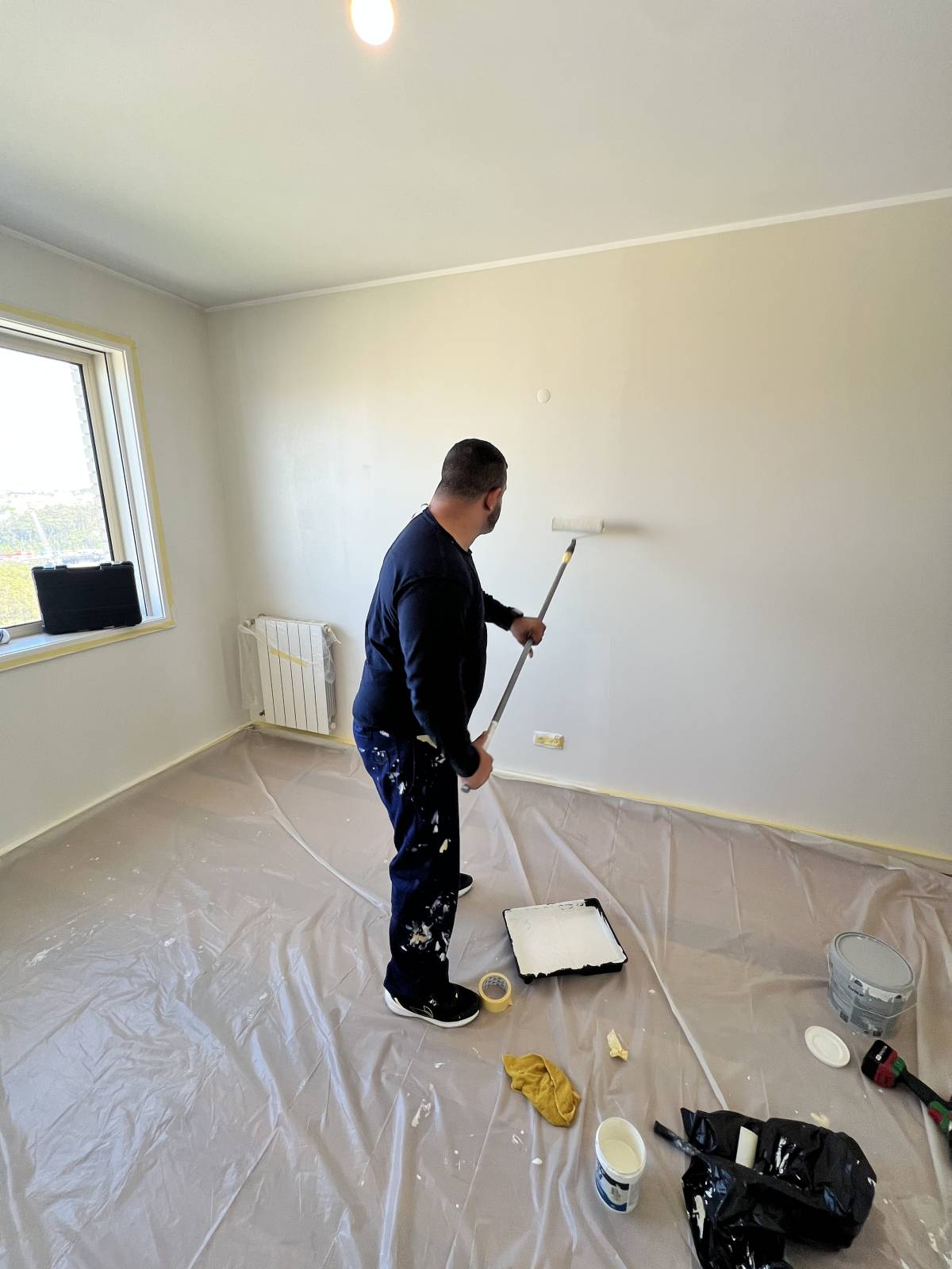 ESPECIALISTA: Manutenção e remodelação de casas; Construção de Estruturas interiores e exteriores, Aplicação de Piso Flutuante, Pintura, Limpeza Geral - Porto - Renovierungsarbeiten