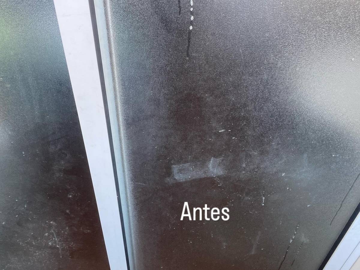 ESPECIALISTA: Manutenção e remodelação de casas; Construção de Estruturas interiores e exteriores, Aplicação de Piso Flutuante, Pintura, Limpeza Geral - Porto - Küchenarbeitsplatte montieren