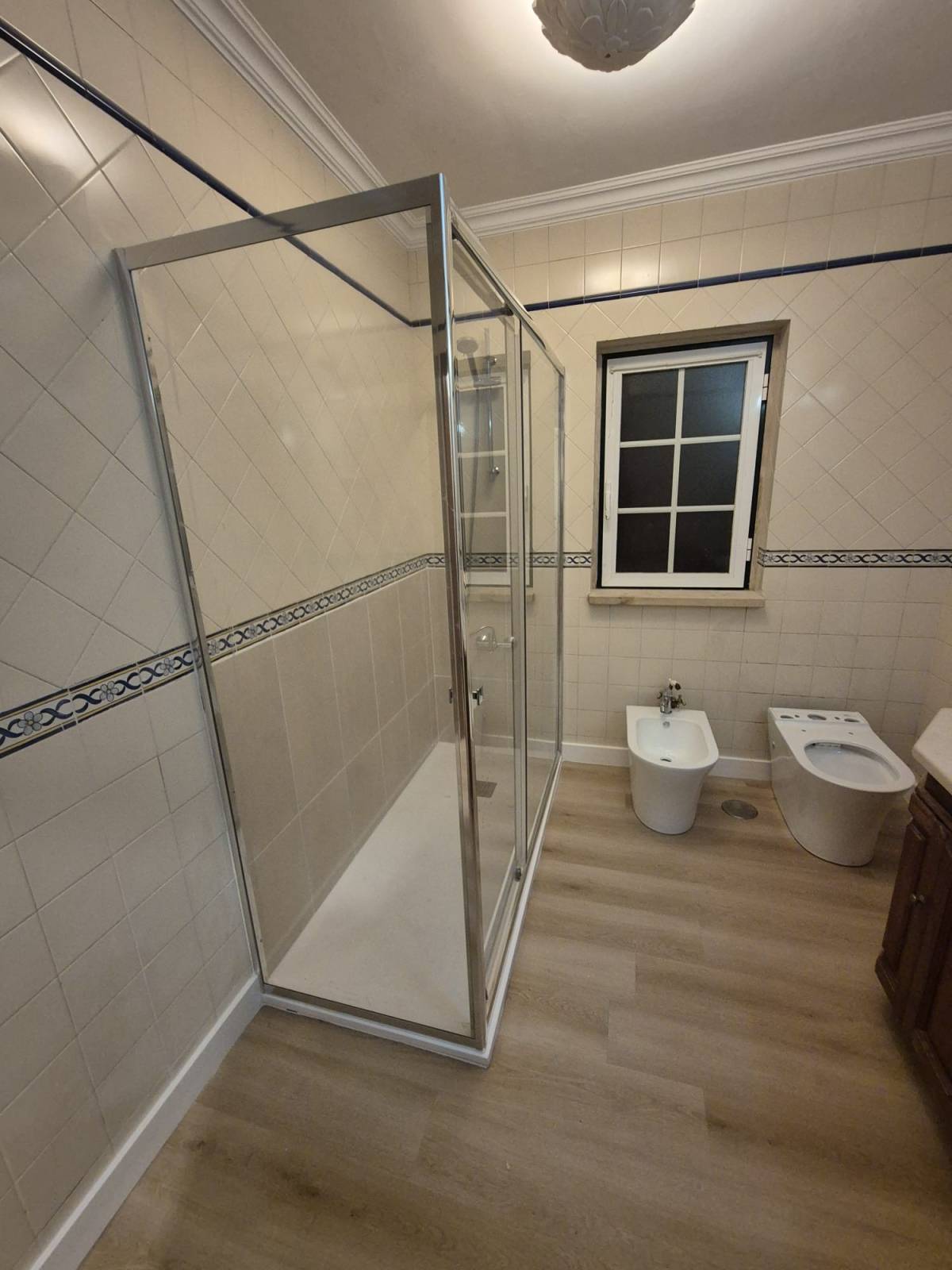 Paiva&Silva - Torres Vedras - Remodelação de Casa de Banho