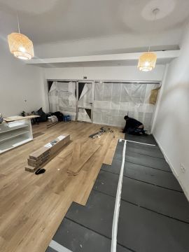 ESPECIALISTA: Manutenção e remodelação de casas; Construção de Estruturas interiores e exteriores, Aplicação de Piso Flutuante, Pintura, Limpeza Geral - Porto - Teppichreinigung