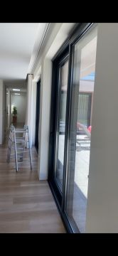 ESPECIALISTA: Manutenção e remodelação de casas; Construção de Estruturas interiores e exteriores, Aplicação de Piso Flutuante, Pintura, Limpeza Geral - Porto - TV Wandhalterung montieren