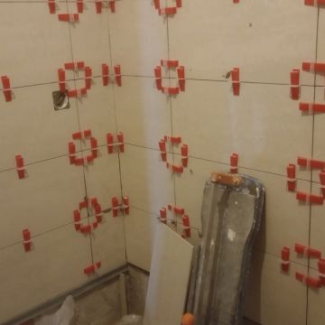 Phenomenal - Construção e Remodelação - Barreiro - Heated Floor Installation