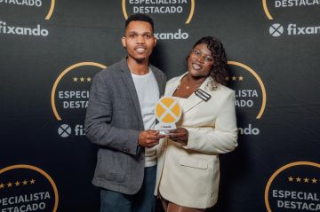 ESPECIALISTA: Manutenção e remodelação de casas; Construção de Estruturas interiores e exteriores, Aplicação de Piso Flutuante, Pintura, Limpeza Geral - Porto - Balkon renovieren