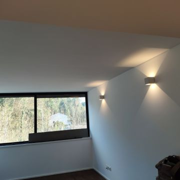 Gilson Moraes - Braga - Instalação de Lâmpada