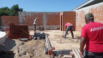 dossoil oliveira ltda - Barreiro - Instalação ou Substituição de Calhas