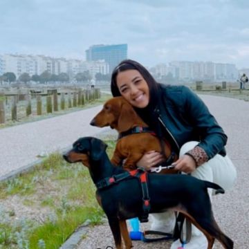 Andressa - Oliveira do Bairro - Dog Sitting