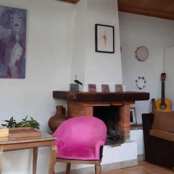 ESPECIALISTA: Manutenção e remodelação de casas; Construção de Estruturas interiores e exteriores, Aplicação de Piso Flutuante, Pintura, Limpeza Geral - Porto - Möbel