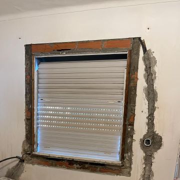 Phenomenal - Construção e Remodelação - Barreiro - Hot Tub and Spa Cleaning and Maintenance