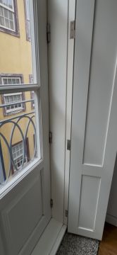 ESPECIALISTA: Manutenção e remodelação de casas; Construção de Estruturas interiores e exteriores, Aplicação de Piso Flutuante, Pintura, Limpeza Geral - Porto - Reinigung