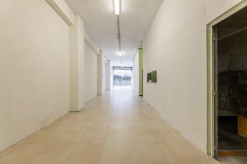 ESPECIALISTA: Manutenção e remodelação de casas; Construção de Estruturas interiores e exteriores, Aplicação de Piso Flutuante, Pintura, Limpeza Geral - Porto - Küchenarbeitsplatte montieren