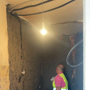 Phenomenal - Construção e Remodelação - Barreiro - Attic Remodel