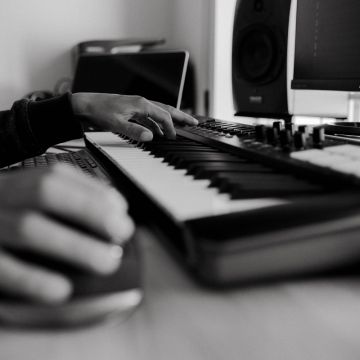 Editor de Áudio | Designer de Som | Engenheiro de Mixagem - Lisboa - Songwriting