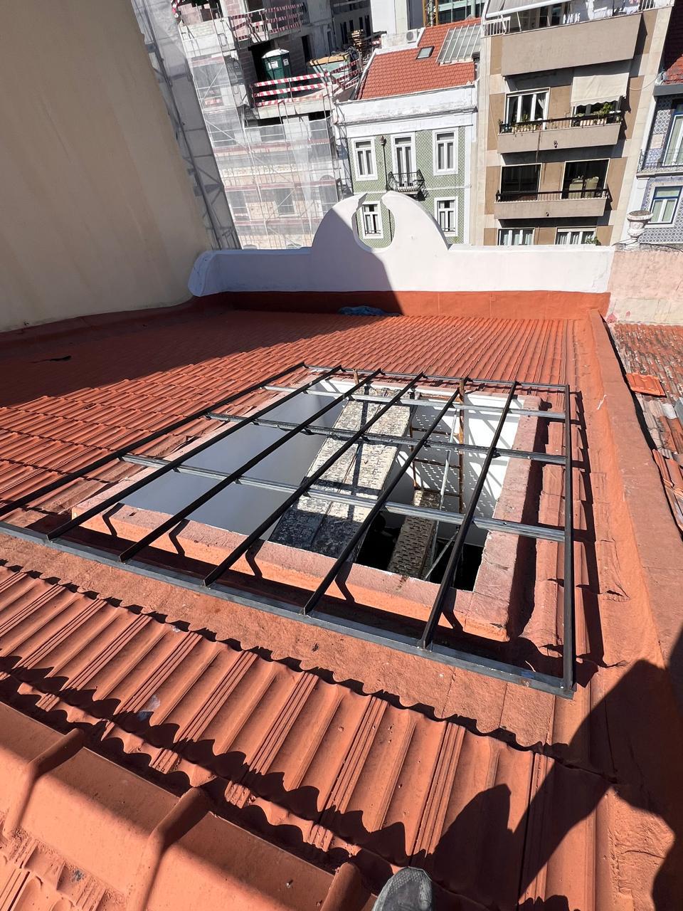 Reaust - Prestação de serviços Limitada - Lisboa - Pose de sols en pierre ou en carrelage