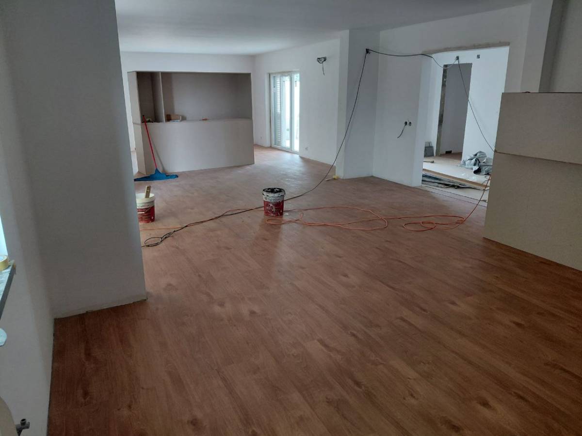 RENOVALAR  -  REMODELAÇOES - Sintra - Corte de hormigón