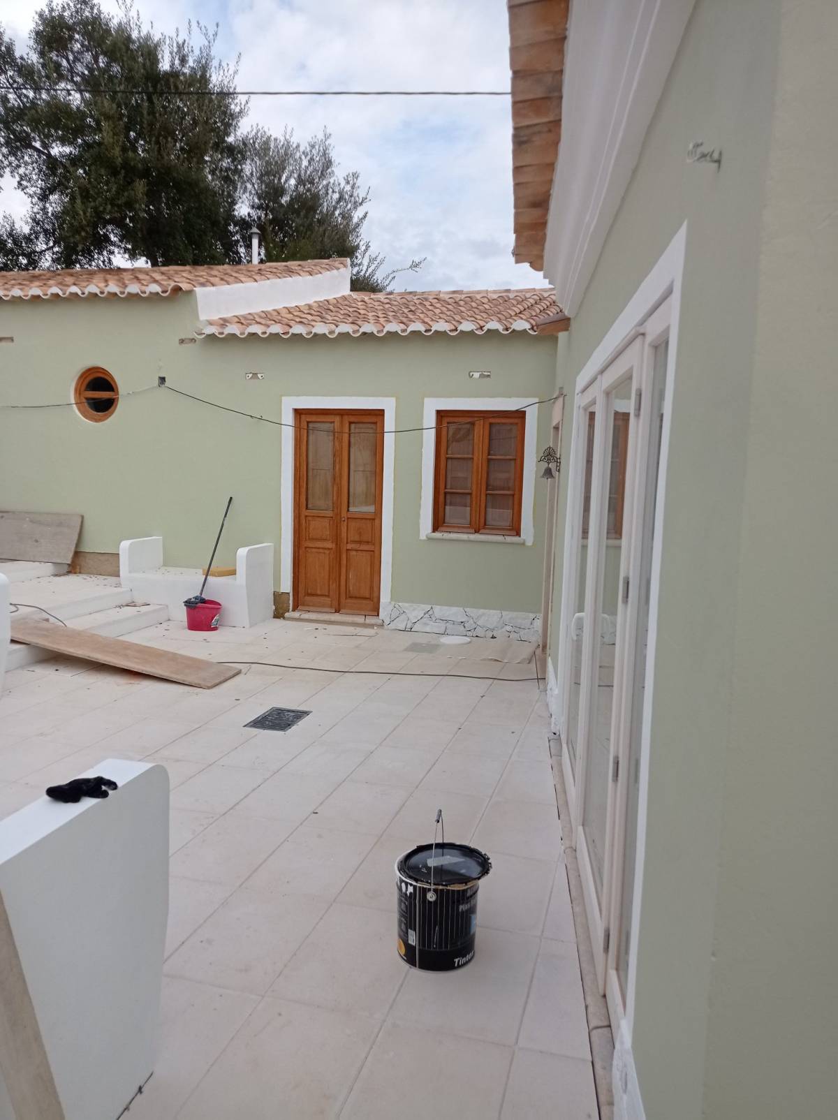 Algarve Pinturas - Cleyton Peixoto - Tavira - Reparação ou Manutenção de Bancada