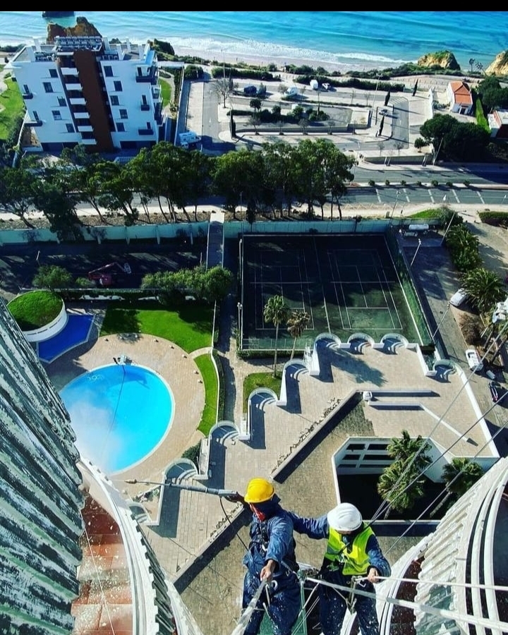 T.F 🦅 Pinturas e remodelação - Lisboa - Instalação ou Substituição de Telhado