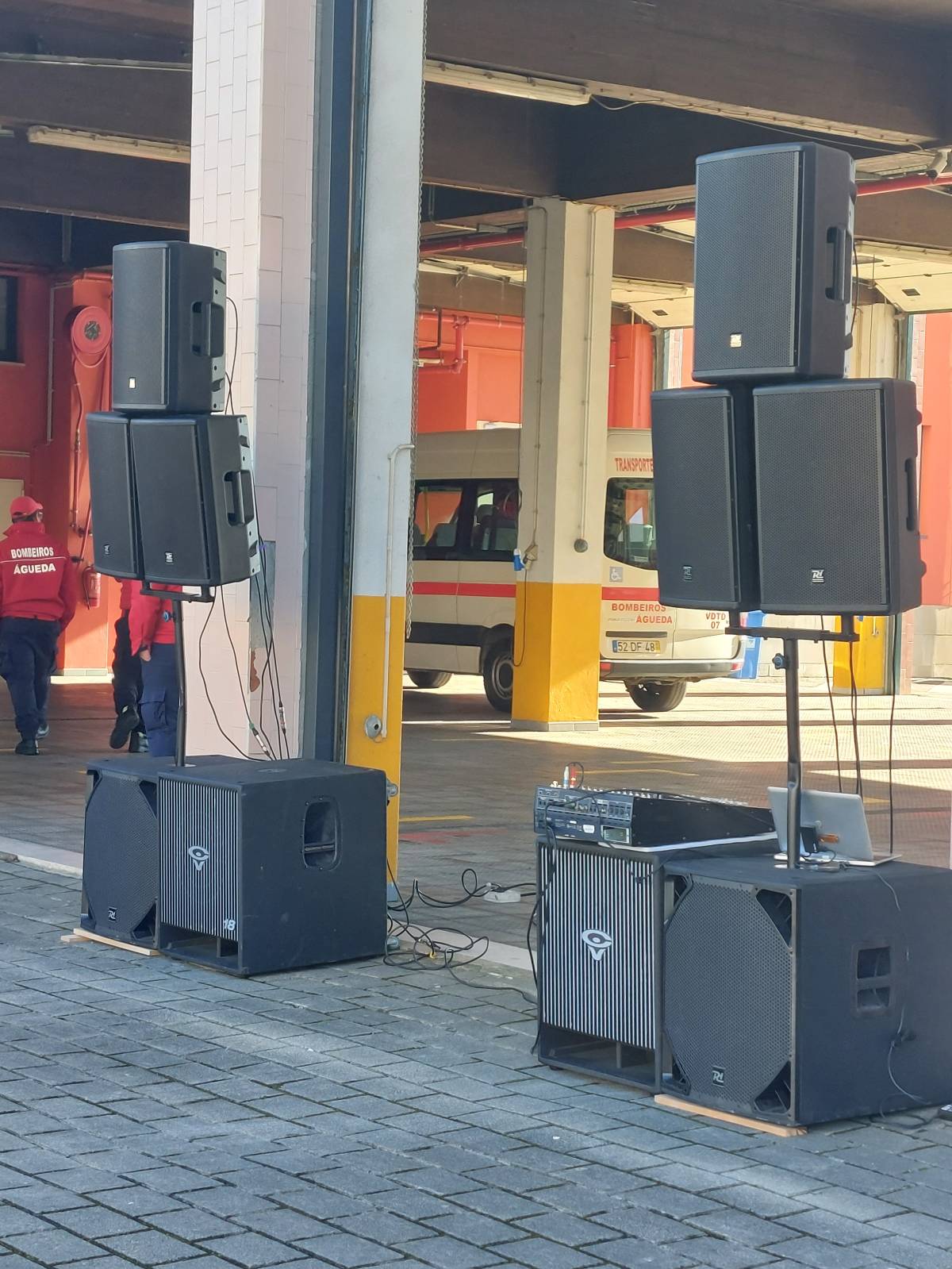 Kardosom - Águeda - Aluguer de Equipamento para Festas