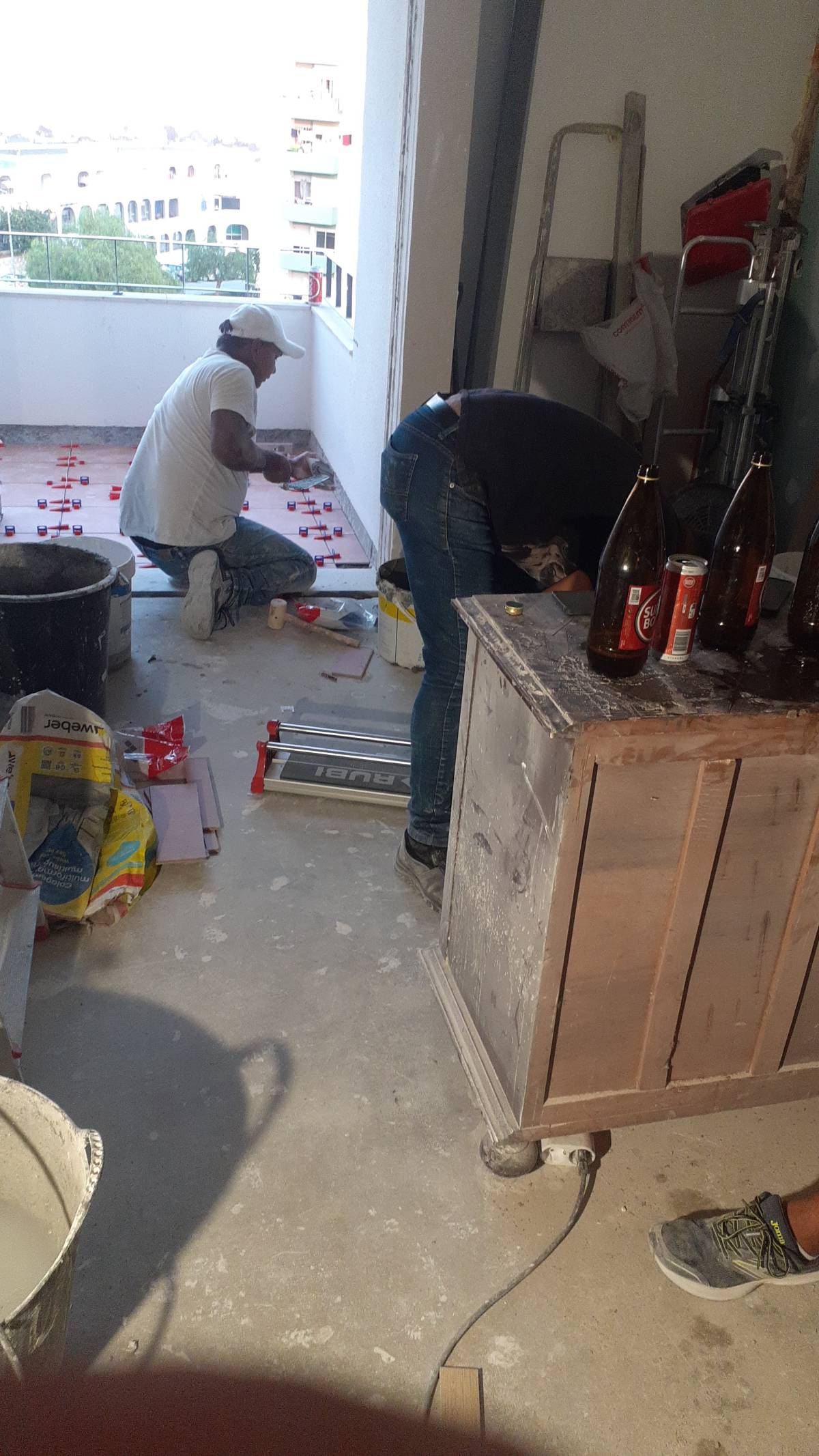 Empire build - Portimão - Drop Ceiling
