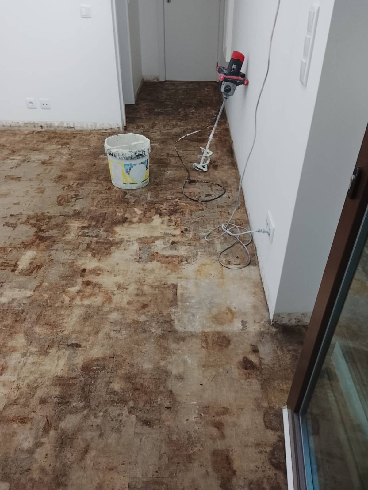 Kaique Martins profissional - Palmela - Instalação de Bancada de Cozinha