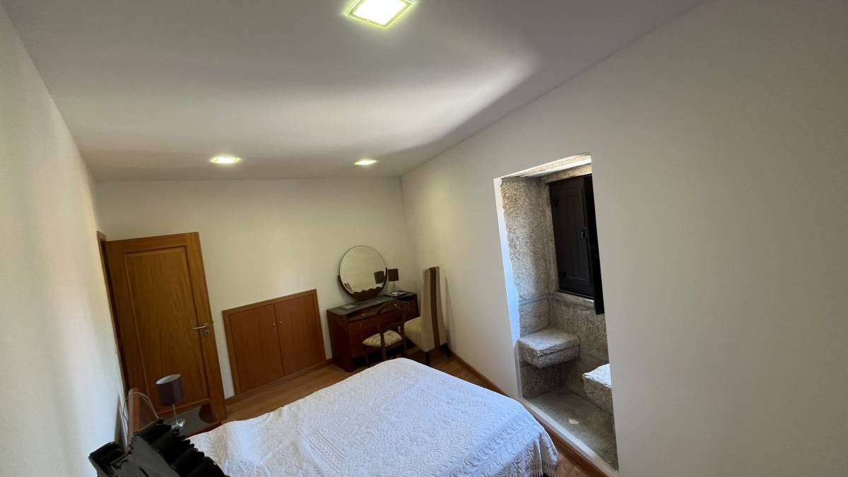 Ks - Barcelos - Plantação de Árvores