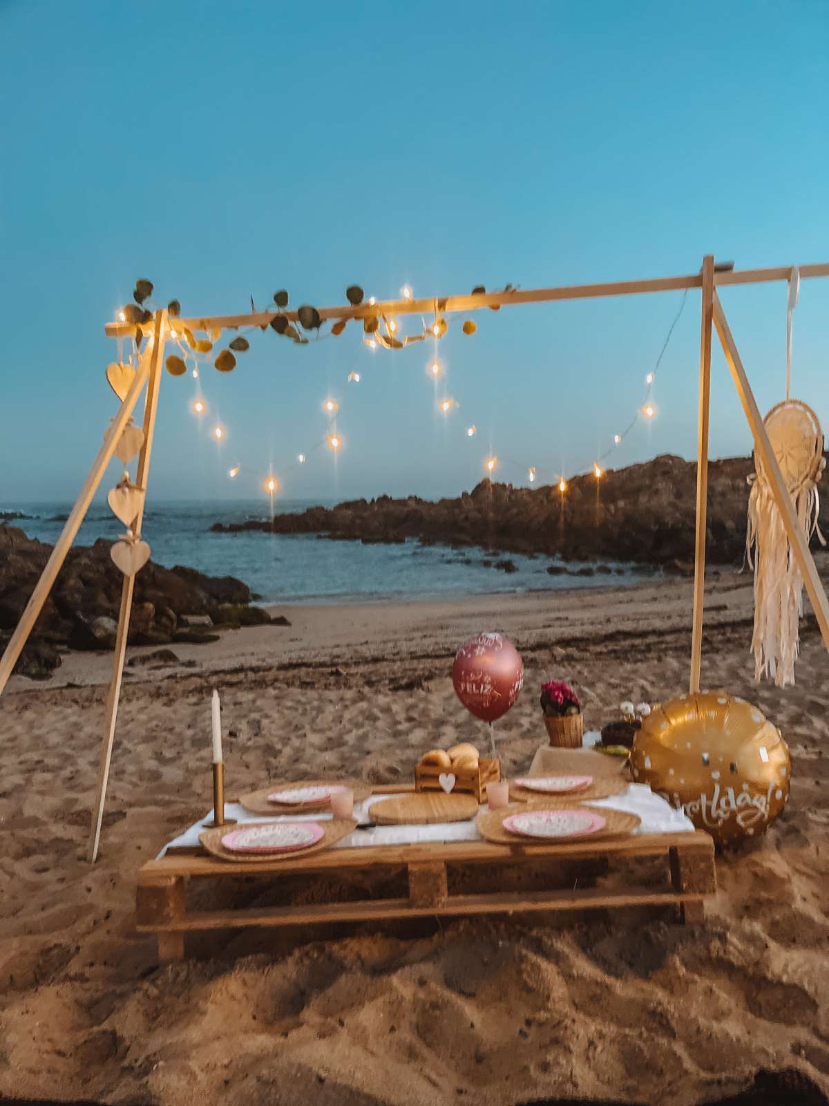 Golden V - Valongo - Anniversary Party Planning