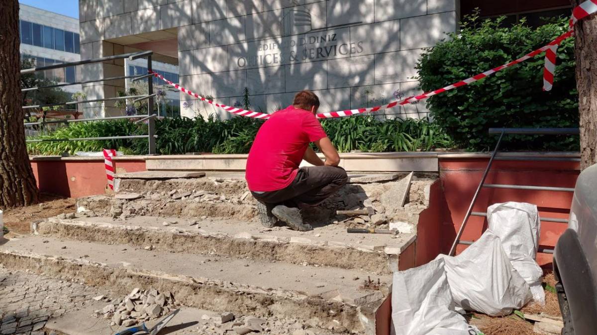 RENOVALAR  -  REMODELAÇOES - Sintra - Instalación o reemplazo de canaletas