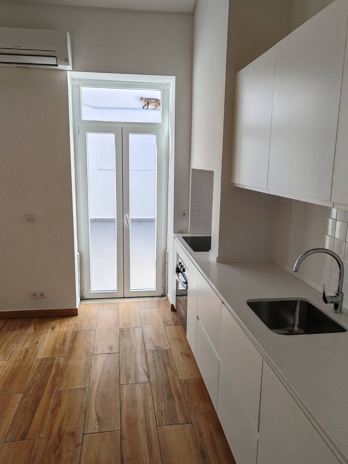 Jamilly - Amadora - Deep or Spring Cleaning