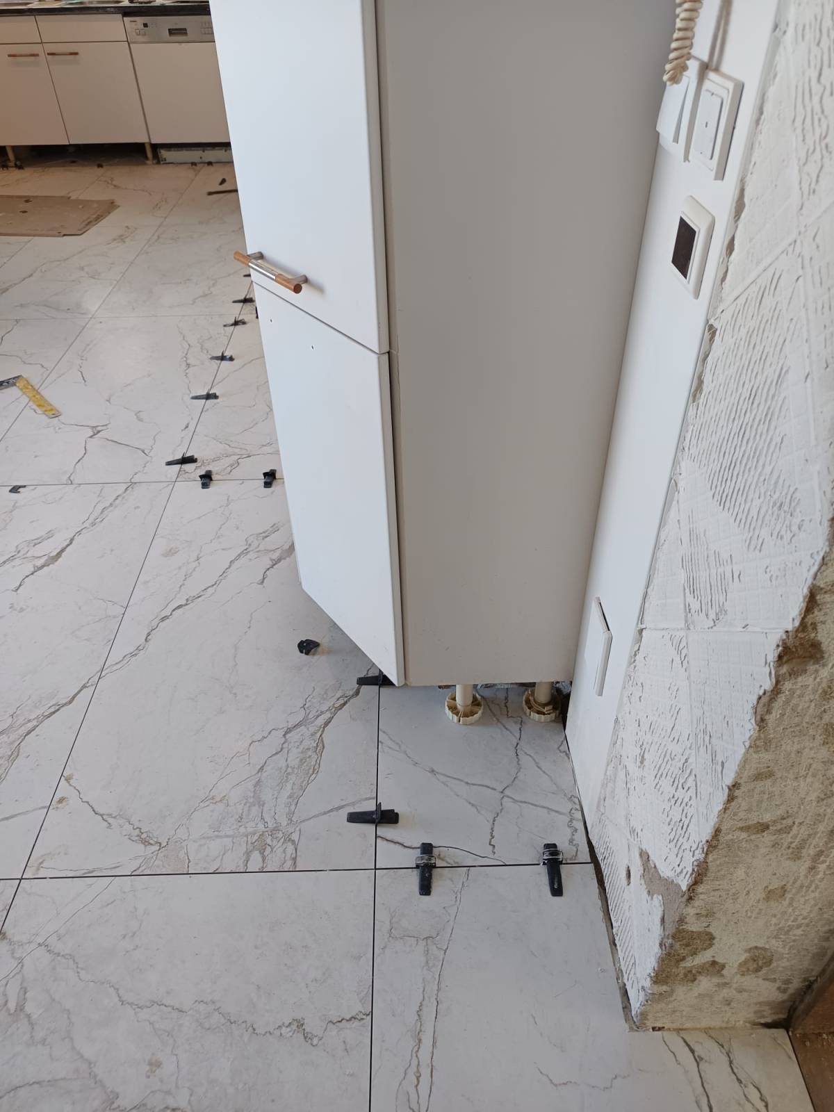 Empire build - Portimão - Kitchen Tiling