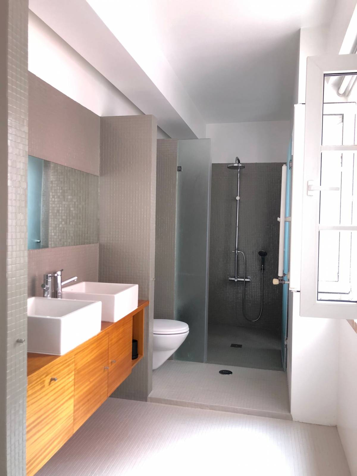 Matheus Lisboa - Oeiras - Stone or Tile Flooring Installation