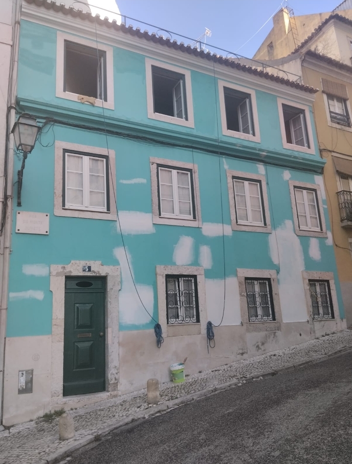 T.F 🦅 Pinturas e remodelação - Lisboa - Instalação de Escadas