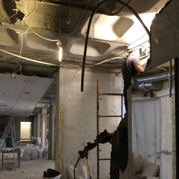 Reaust - Prestação de serviços Limitada - Lisboa - Abwasserrohre reparieren oder warten