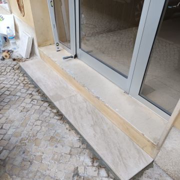 Empire build - Portimão - Construction and Building Services