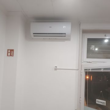 Adriano Rodrigues - Cascais - Zentrale Klimaanlage warten