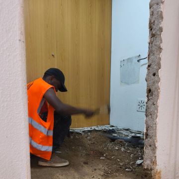 Reaust - Prestação de serviços Limitada - Lisboa - Fenêtres de toit