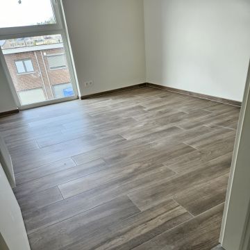 Business Serviços - Barcelos - Traducciones del tailandés