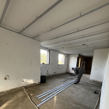 João Soares - Aveiro - Limpieza de oficinas (una vez)