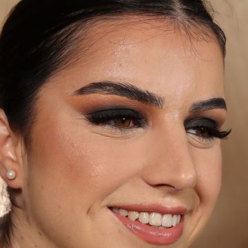 Raquel Brandão - Beauty and Make Up - Matosinhos - Penteados para Eventos
