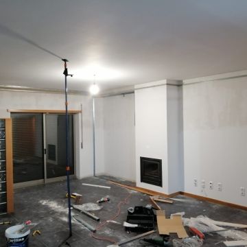 JM ELETRIC & JORGE REMODELAÇÕES - Mealhada - Attic Remodel