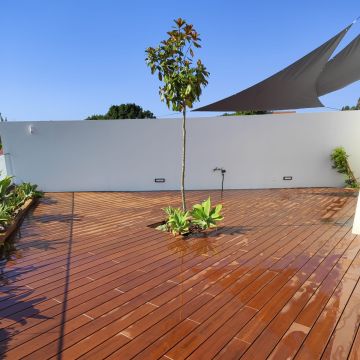 azidoo unipessoal Lda - Marinha Grande - Reparación de suelos de vinilo o linóleo o reemplazo parcial