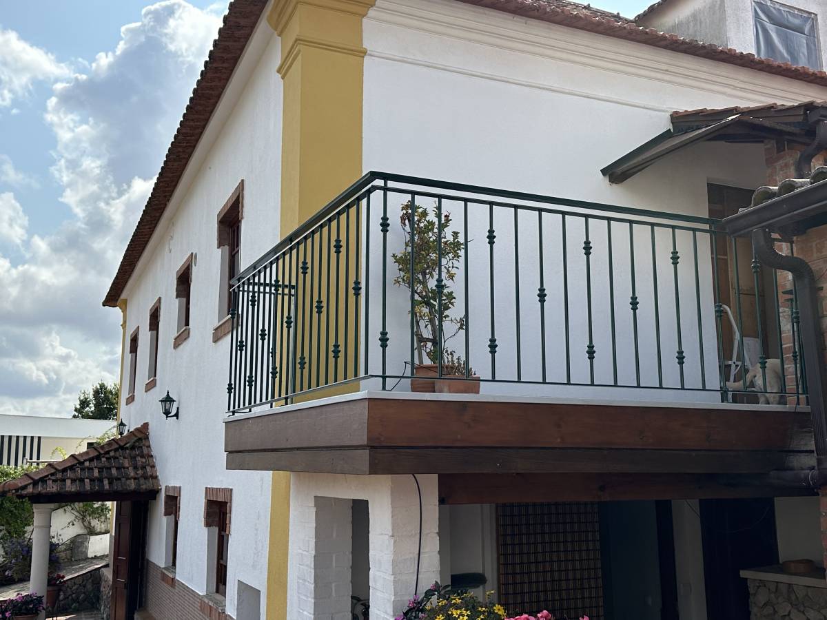 Metal Rainha Serralharia - Caldas da Rainha - Materialverarbeitung