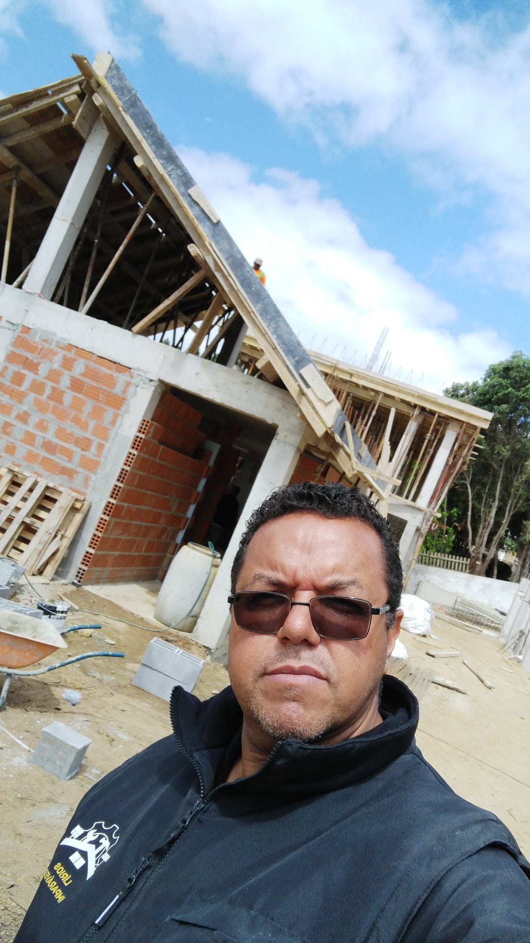 LIRIOS IMPARÁVEIS - Cascais - Land Leveling and Grading - Large Scale (more than 1 acre)