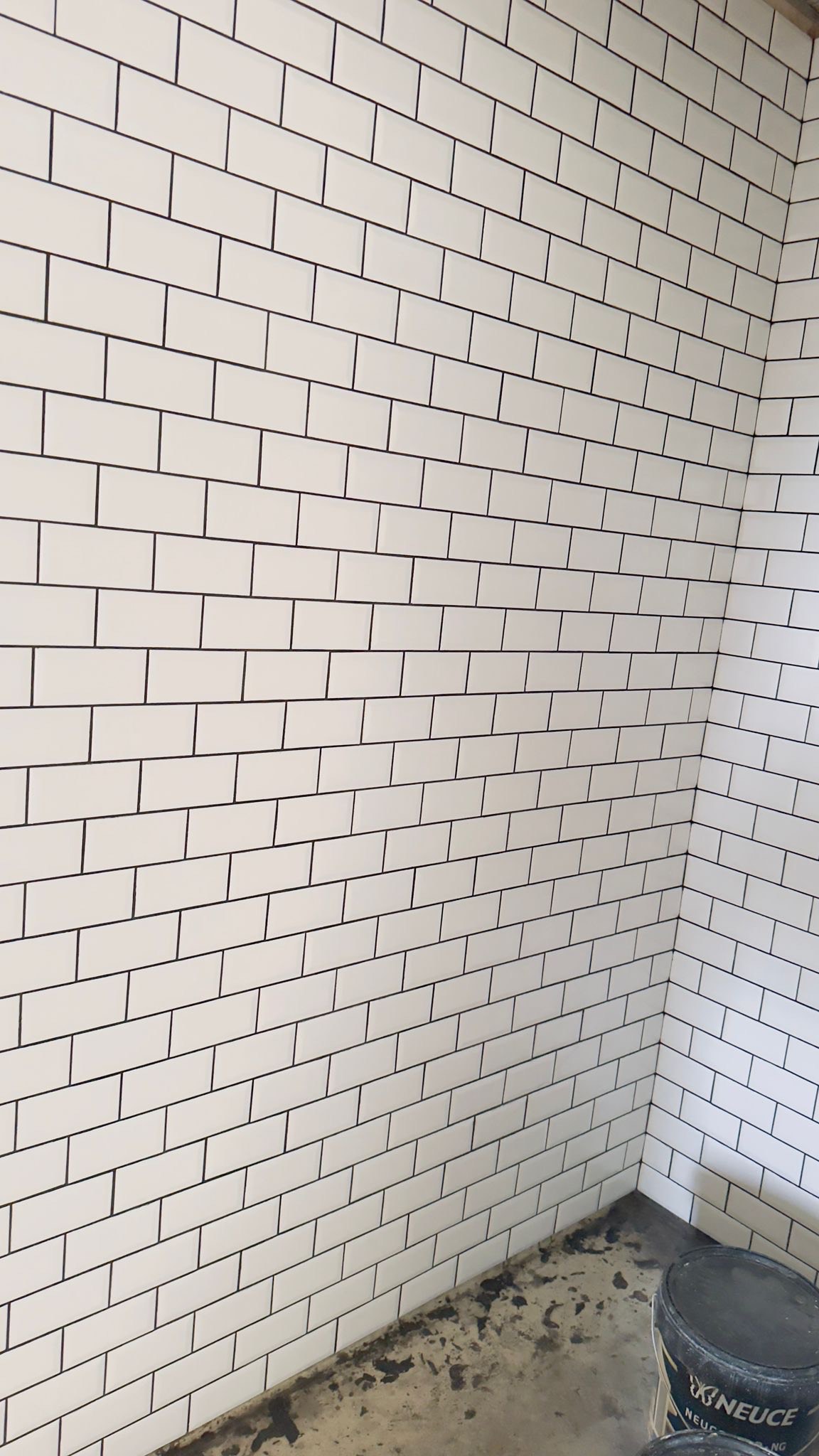 Gustavo Costa Leal - Portimão - Tile Installation