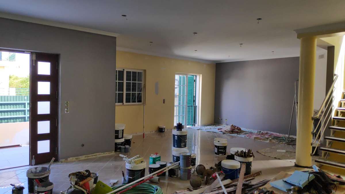 Pintor e barrador entre outras especialidades - Faro - Window Blinds Cleaning